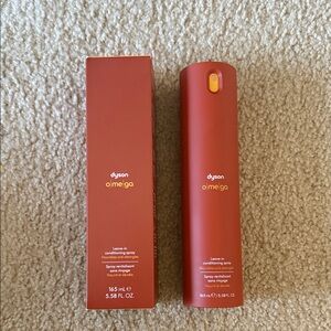 Dyson Omega Leave-In Conditioning Spray